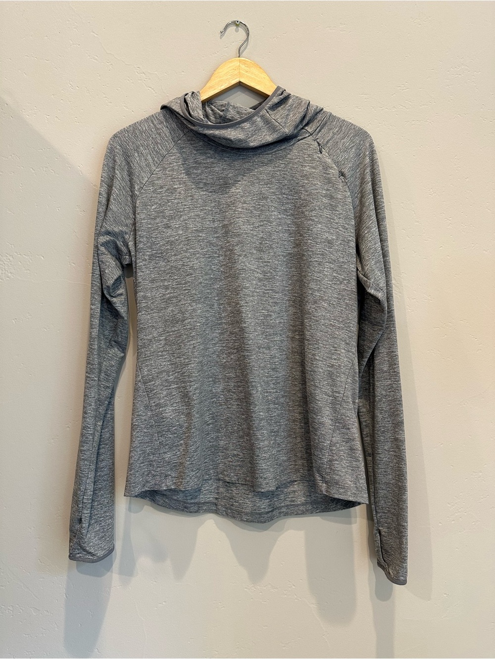 Women's Nike Gray Long-Sleeve Hooded Performance Top